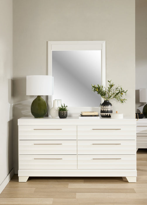 Olivia Bedroom Dresser Mirror, Made in Canada - White