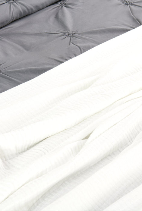 Veranda & Grove 4-Layer King Cotton Blanket - White