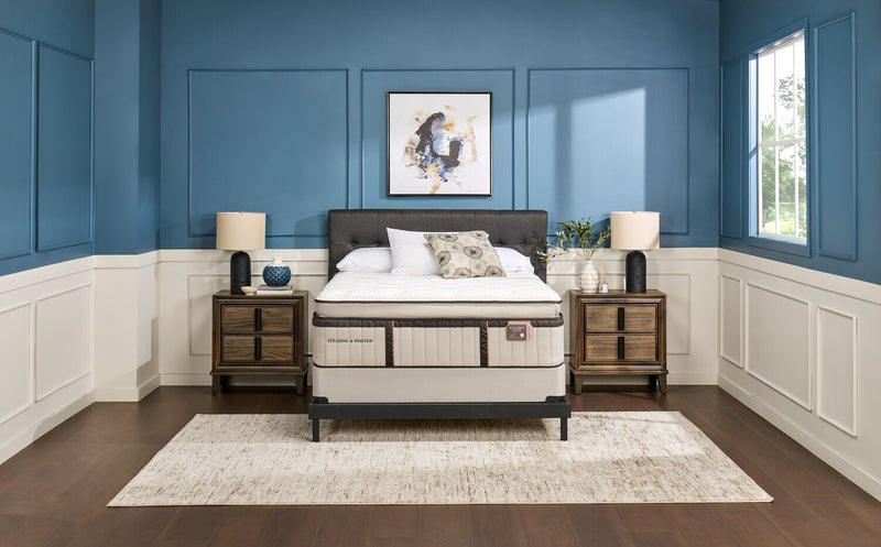 Stearns & Foster® Swansea Luxury Euro Pillowtop Queen Mattress Set
