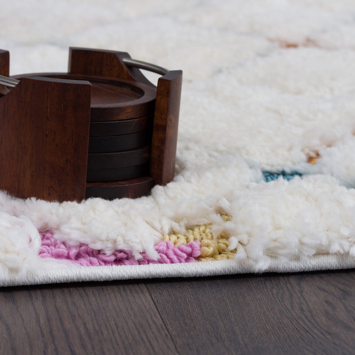 Robin Multi-Colour Moroccan Shag Area Rug - 6'7\" x 9'6\"