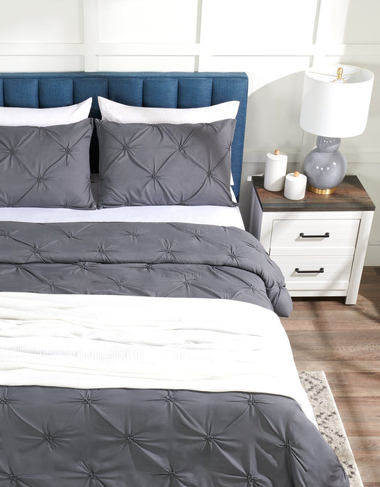 Veranda & Grove 4-Layer Queen Cotton Blanket - White