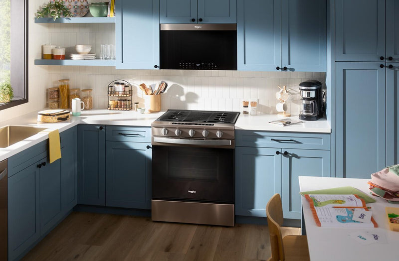 Whirlpool 5 Cu. Ft. Gas Range with Air Fry and WipeClean™ Coating - Black Stainless Steel - WSGS7530RV