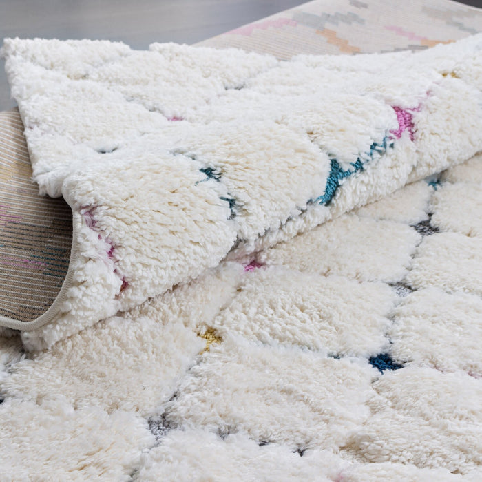 Robin Multi-Colour Moroccan Shag Area Rug - 6'7\" x 9'6\"