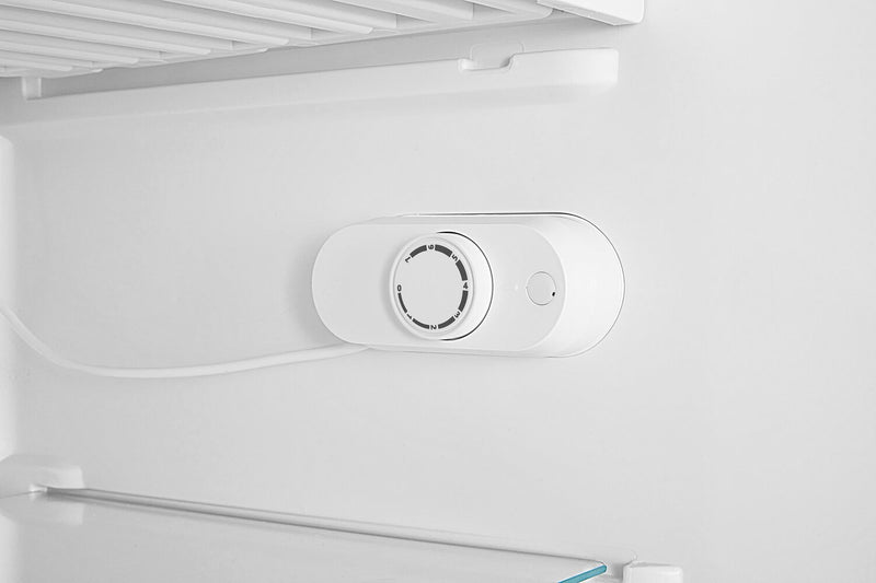 Hisense 18.7\" 4.4 Cu. Ft. Compact Refrigerator - Silver - RC44C1GSE