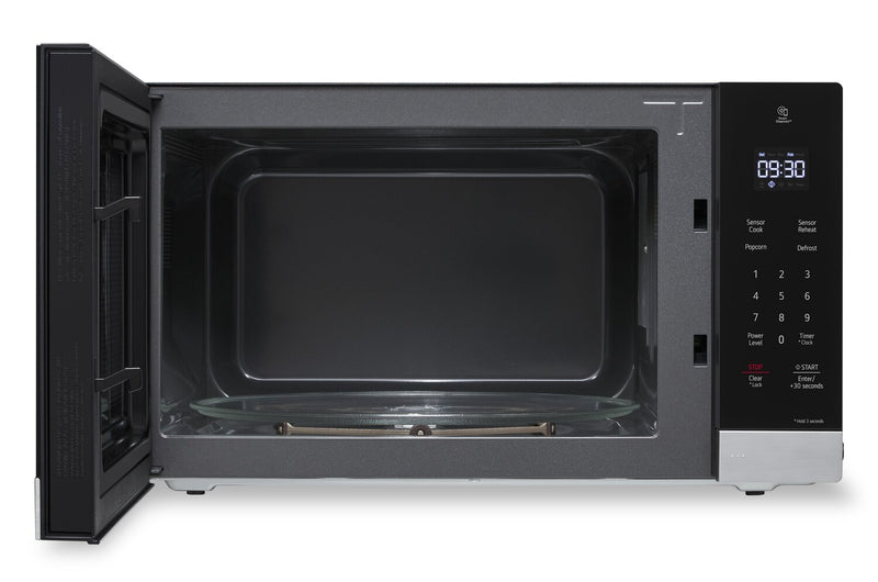 LG 1.5 Cu. Ft. NeoChef™ Countertop Microwave with Smart Inverter and Sensor Cooking - MSER1590S