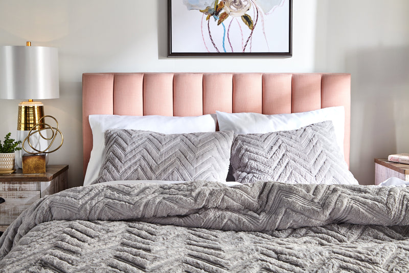 Kort & Co. Rain Upholstered Platform Bed in Pink Fabric, Tufted - King Size