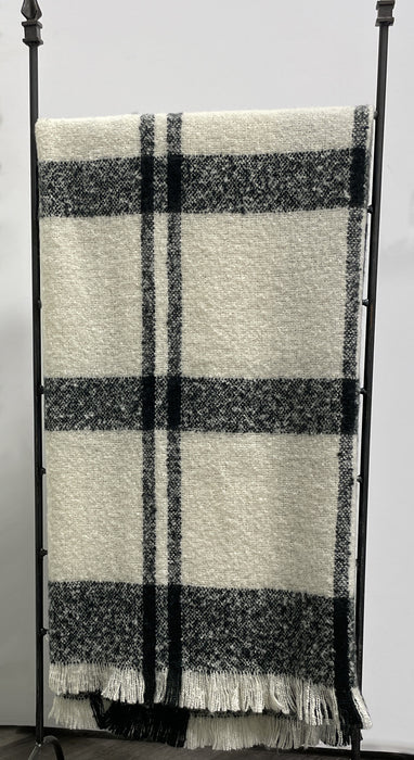 Stuhleck Cream and Black Throw Blanket - 50x60