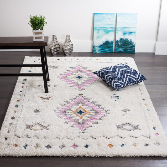Lola Diamond 4x6 Area Rug