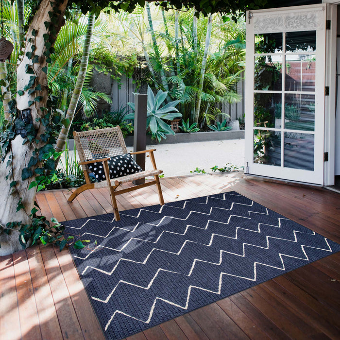 Kimi Blue 3'11\" x 5'7\" Area Rug