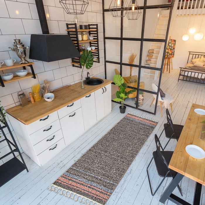 Vera Earth Taupe/Ivory Area Rug - 2'7\" x 8'4\"