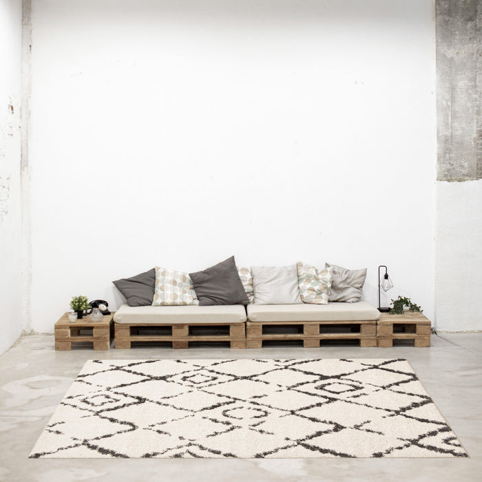 Serafina Ivory Shag 3'11\" x 6'0\" Area Rug