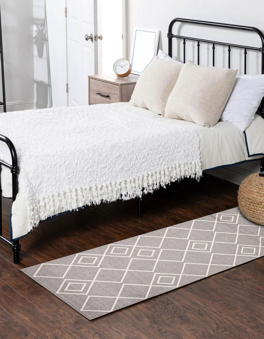 Kenza Grey Machine Washable Area Rug - 2'6\" x 8'0\"
