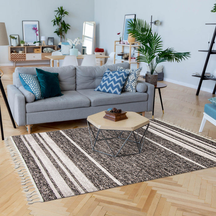 Vera Earth Taupe/Black Area Rug - 7'10\" x 10'5\"