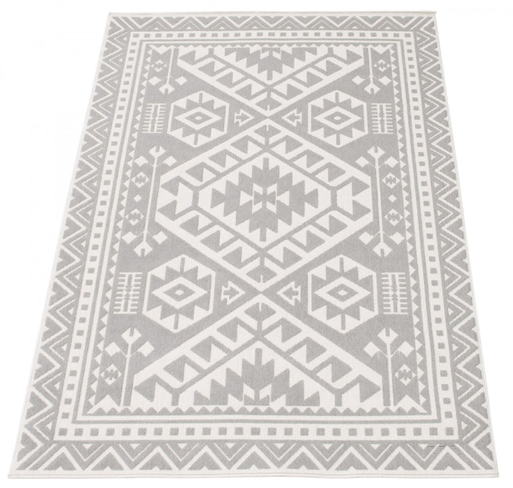 Gaia Light Grey 3'11\" x 5'7\" Area Rug