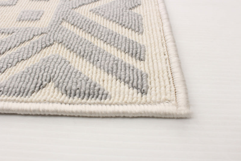 Gaia Light Grey 5'3\" x 7'7\" Area Rug