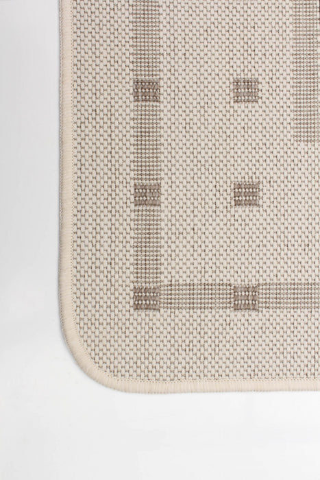 Clementine Ivory Area Rug - 3'3\" X 4'7\" 