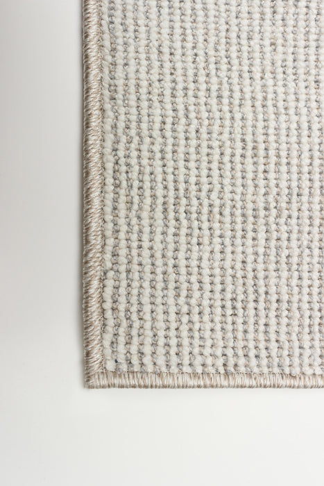 Tyisha Grey Area Rug - 5'0\" x 7'0\"