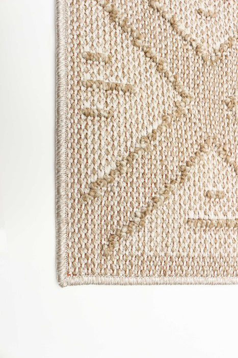 Xantha Taupe Area Rug - 4'0\" x 6'0\"