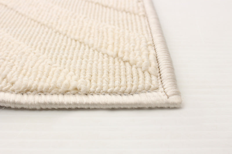 Dodie Ivory 3'11\" x 5'7\" Area Rug