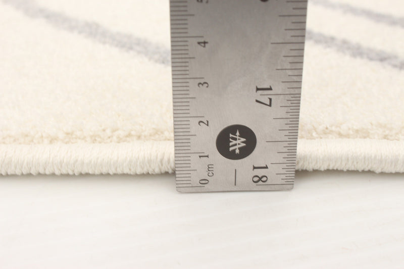 August Geod White-Grey 7'10\" x 10'2\" Area Rug