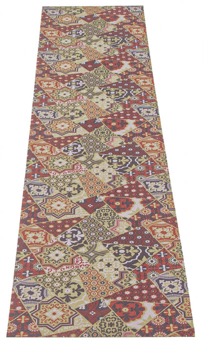 Bellezza Red / Green 2'2\" x 40'0\" Area Rug