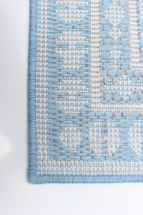 Neisha Traditional Light Blue Rug 6'7\" X 9'6\" Area Rug