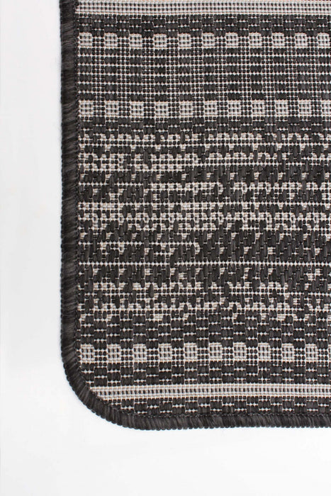 Wileen Black Area Rug - 2'2\" X 6'7\" 