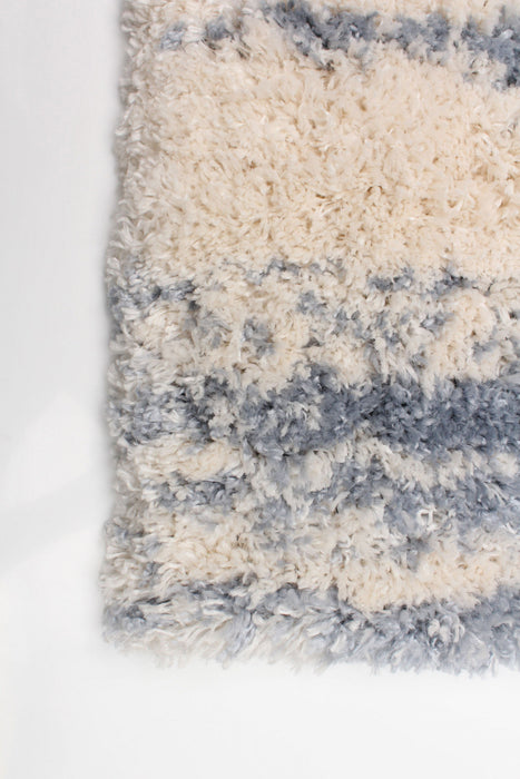Kei Cream/Light Blue Area Rug - 5'3\" x 7'3\"