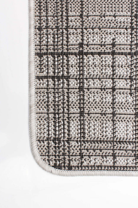 Panthea Grey Area Rug - 2'2\" X 6'7\" 