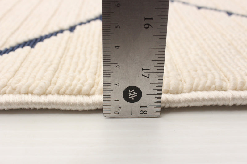 Kimi Blue-Ivory 3'11\" x 5'7\" Area Rug