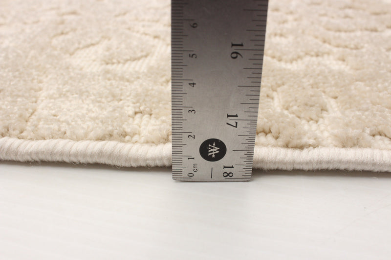 Caledonia Ivory 2'8\" x 4'11\" Area Rug