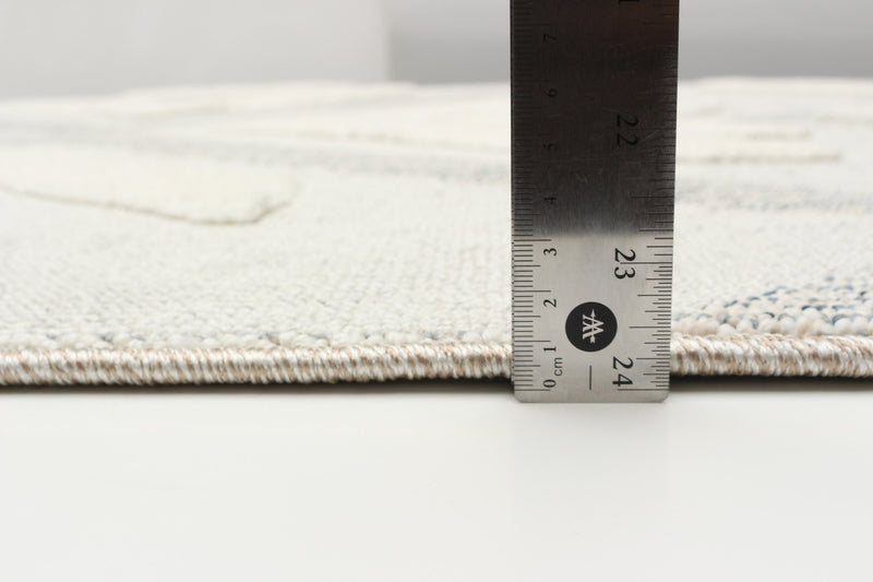 Tyisha Grey Area Rug - 5'0\" x 7'0\"