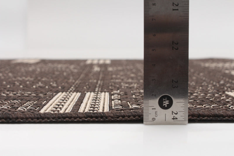 Joni Chocolate Area Rug - 2'2\" X 6'7\" 