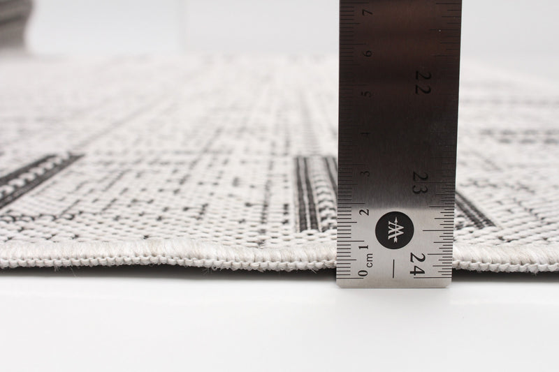 Joni Grey Area Rug - 4'4\" X 6'5\" 