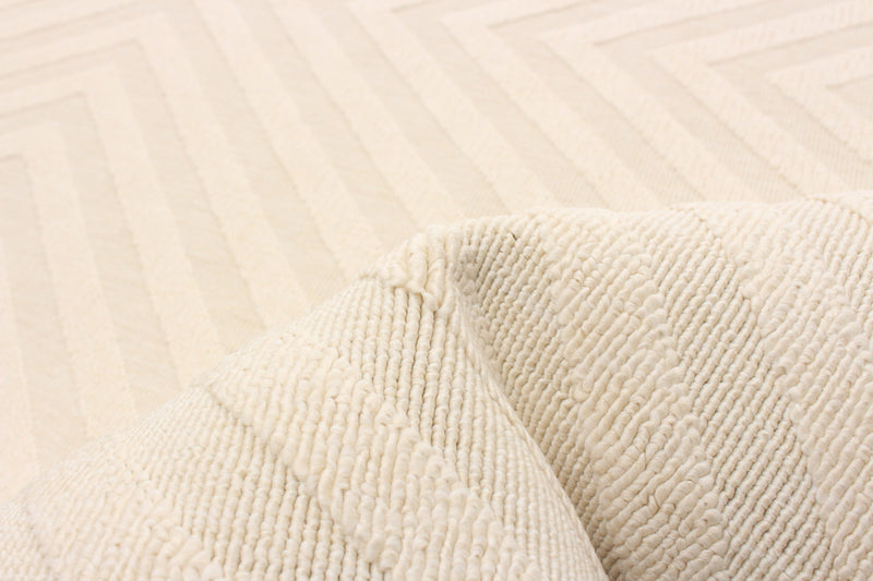 Dodie Ivory 3'11\" x 5'7\" Area Rug