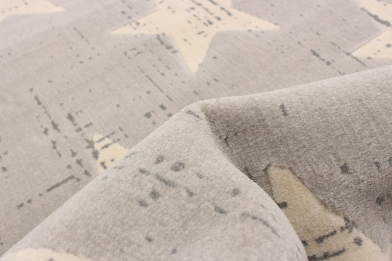 Ira Light Grey 5'3\" x 7'7\" Area Rug