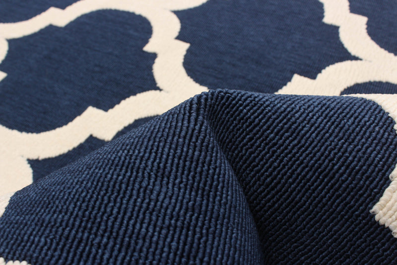 Sophie Ivory-Navy Area Rug - 4'7\" x 6'7\"
