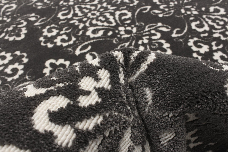 Caledonia Grey 4'7\" x 6'7\" Area Rug