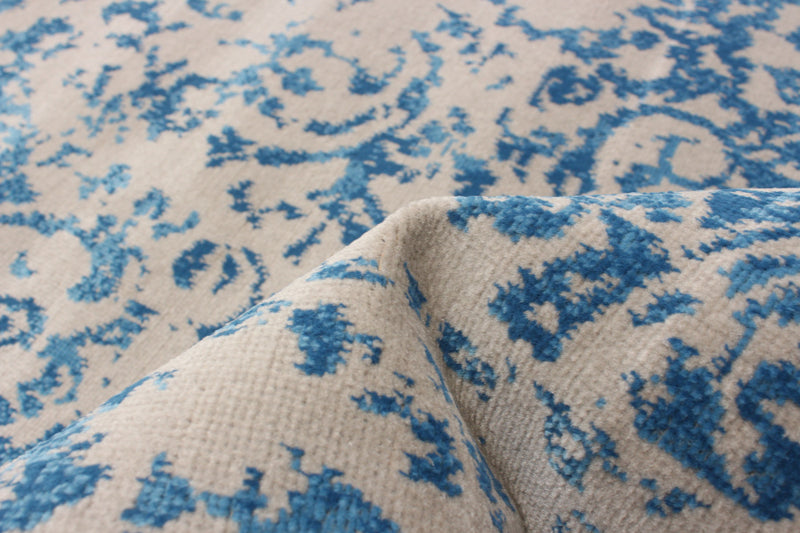 Corinne Blue 6'7\" x 9'6\" Area Rug