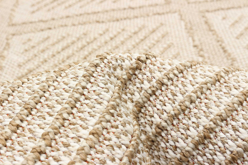 Xantha Taupe Area Rug - 4'0\" x 6'0\"