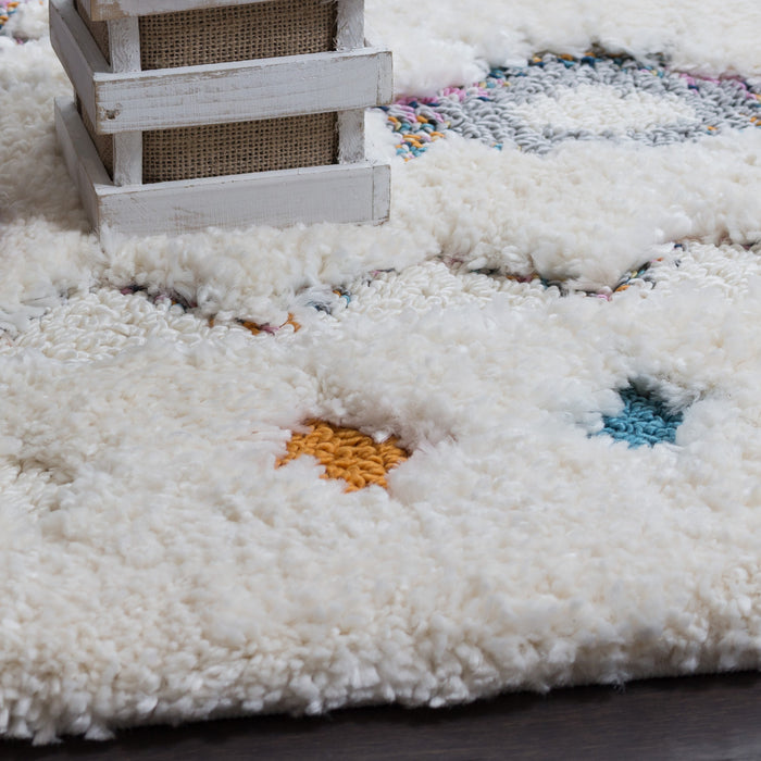 Lola Diamond 7x10 Area Rug