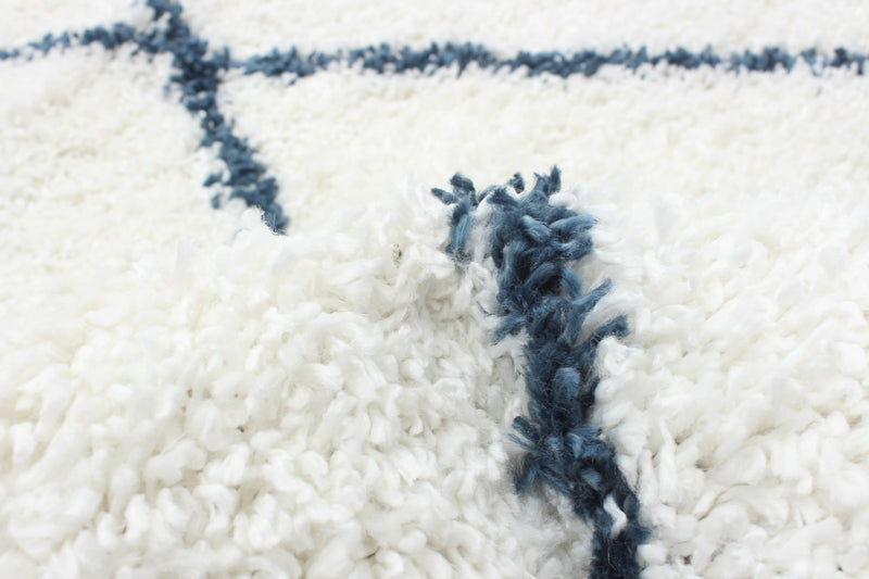 Helma Losange Cream Shag 3'11\" X 5'11\" Area Rug