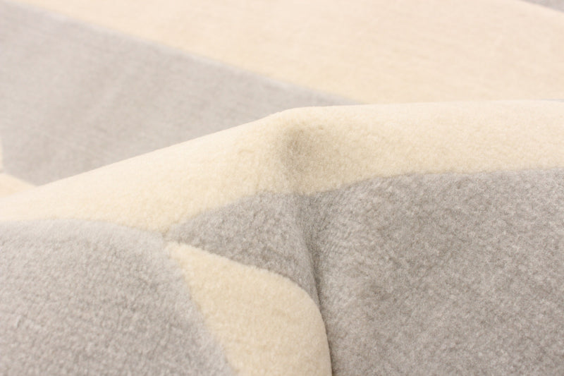 Zima Grey 5'3\" x 7'7\" Area Rug