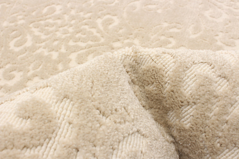 Caledonia Ivory 4'7\" x 6'7\" Area Rug