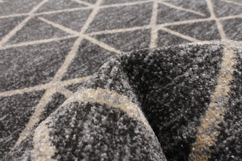 Davina Grey Area Rug - 6'7\" X 9'10\" 