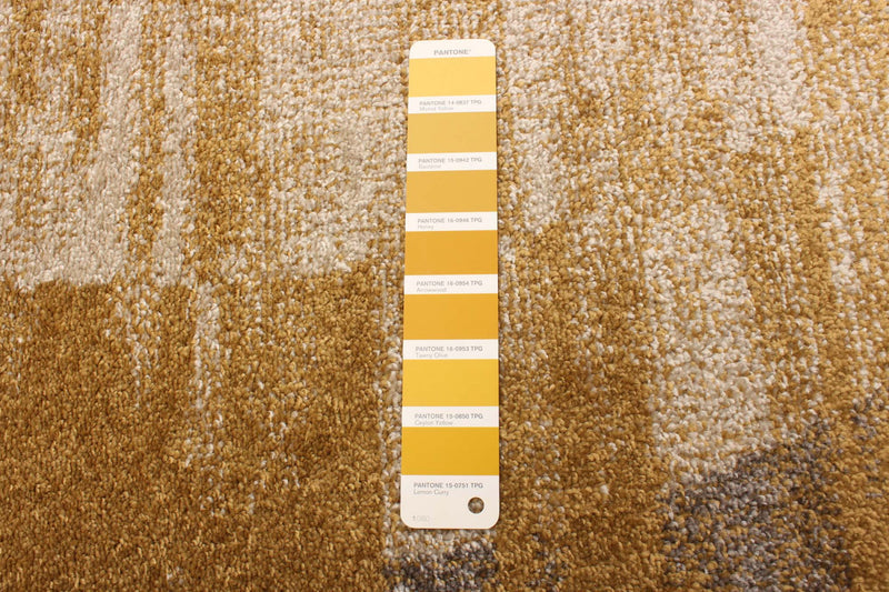 Korra Ivory / Gold 3'11\" x 5'7\" Area Rug