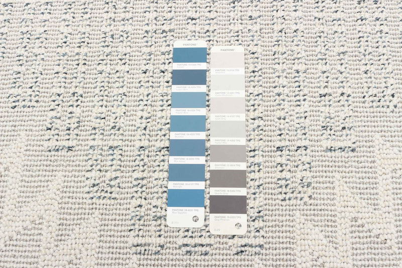 Torionna Grey Area Rug - 5'0\" x 7'0\"