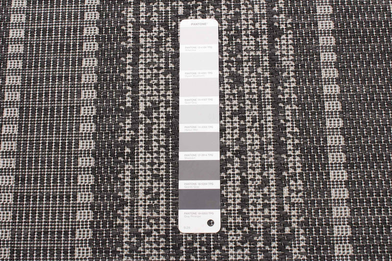 Wileen Black Area Rug - 4'4\" X 6'5\" 