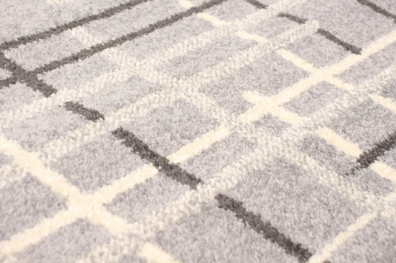 Taite Silver Area Rug - 5'3\" x 7'3\"
