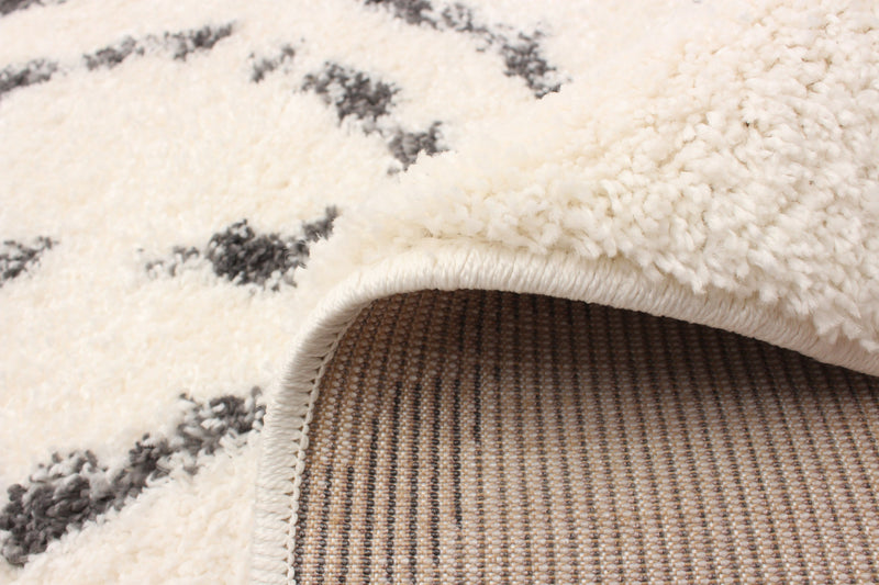 Serafina Ivory Shag 3'11\" x 6'0\" Area Rug